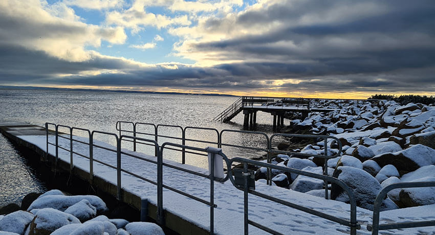 Piers am Östra stranden in Halmstad im Winter