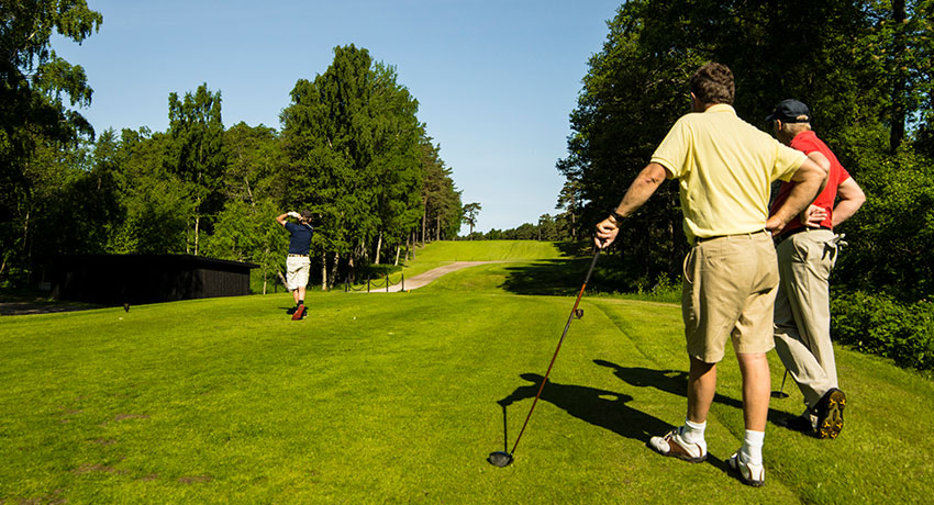  Three players at Halmstad Golf Club