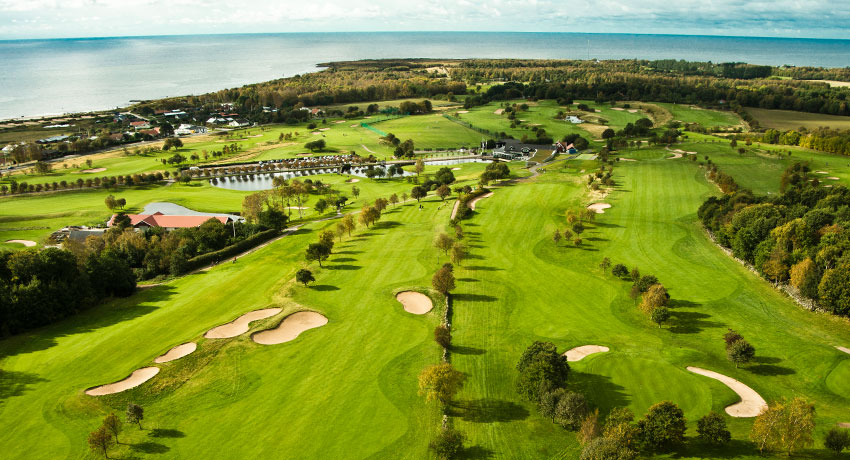 Flygbild över Ringenäs Golfklubb i Halmstad